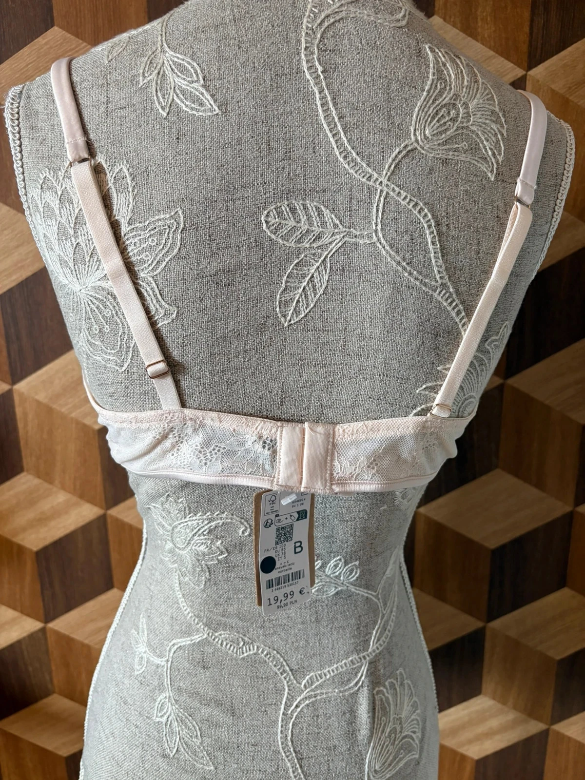 Soutien-gorge rosa pálido con tiras – photo 3